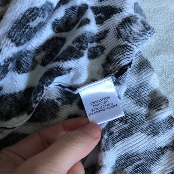 2/15$ Charlotte Russe Crop Leopard Cardigan - Picture 6 of 7